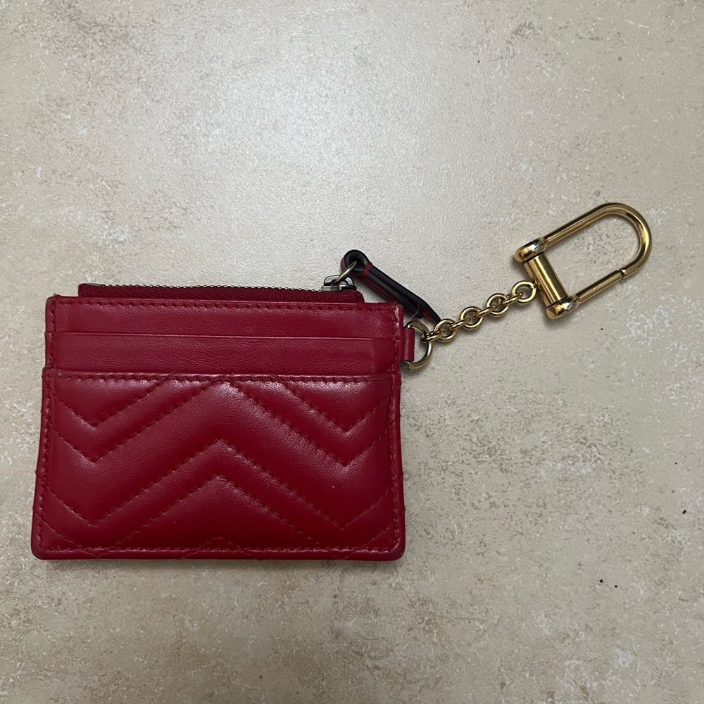 Gucci GG Marmont 2.0 Quilted Card Holder - Picture 3 of 11